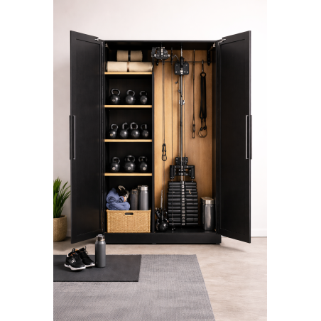 Armario deportivo con estación de poleas integrada